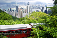<p>Die zentralen Stadteile Hongkongs, Kowloon und Hongkong Island, überraschen mit vielen Parks in unterschiedlichen Grössen. Die meisten Anlagen werden …</p>