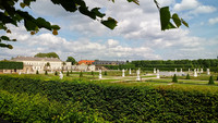 <p>Der zu den <a href="https://www.hannover.de/Herrenhausen" target="_blank">Herrenhäuser Gärten in Hannover</a> gehörende Grosse Garten ist eine der bedeutendsten und grössten barocken Gartenanlagen Europas.…</p>