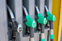 <p>Diesel, Benzin und Co. haben als Treibstoff für eine grüne Zukunft ausgedient, HVO und Biodiesel sind bereits in der Branche angekommen. Doch welche…</p>