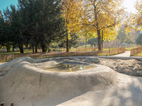 <p>Moderne Spielanlagen im historischen Friedhof– dieses gestalterisch herausfordernde Projekt wurde im Kannenfeldpark in Basel realisiert. Klettern,…</p>